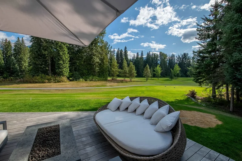 8080 Cypress Place, Whistler, British Columbia, Canada. - Photo 12