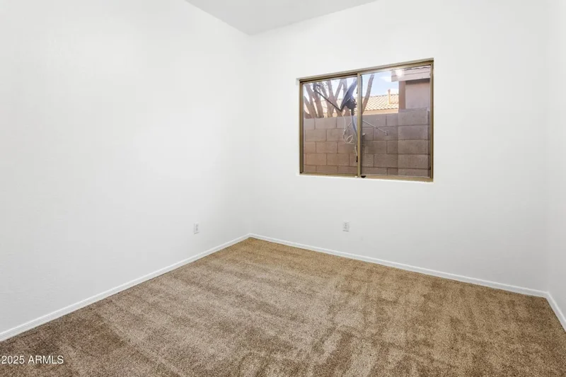 9446 W ALBERT Lane, Peoria, Arizona, United States. - Photo 14