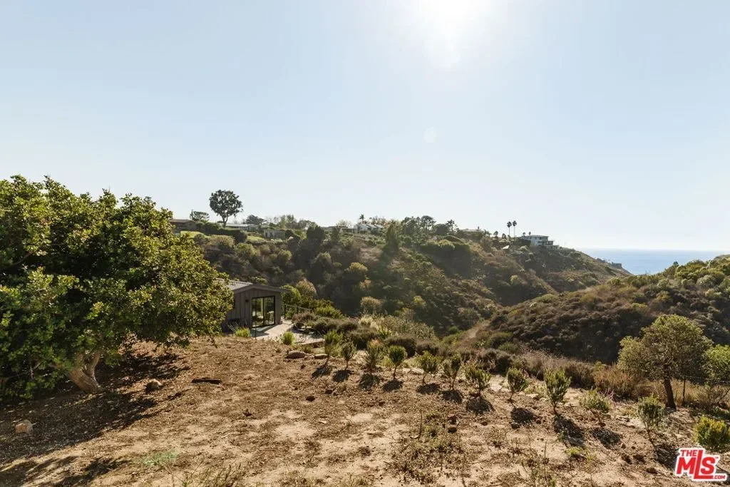6767 Wandermere Road, Malibu, California, United States. - Photo 33