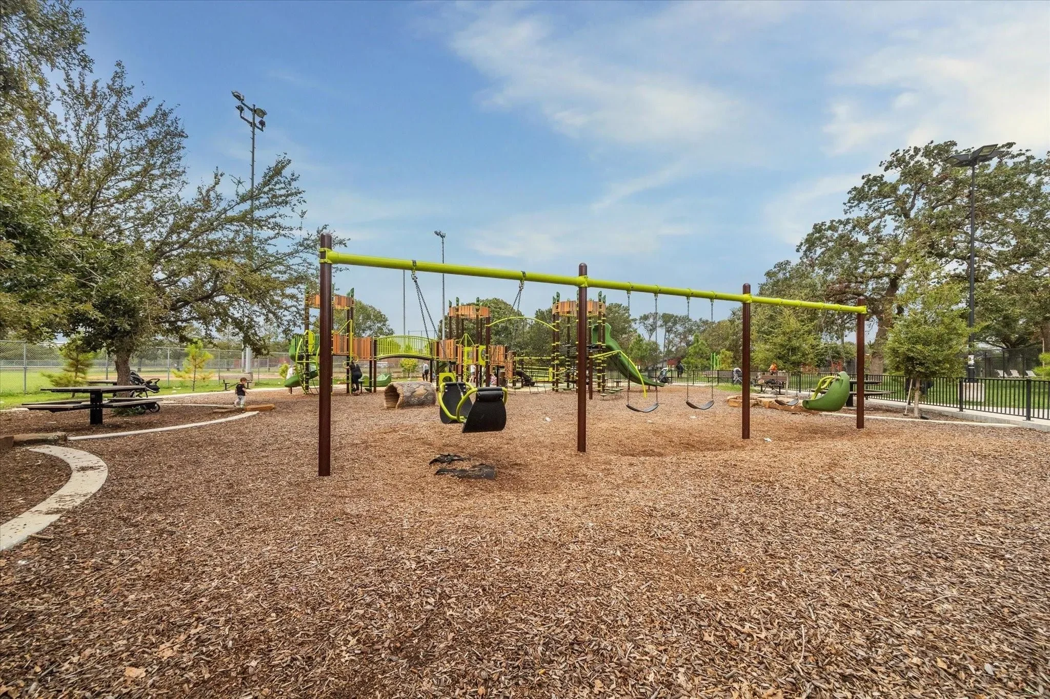 2211 Saxon Drive, Houston, Texas, United States. - Photo 20