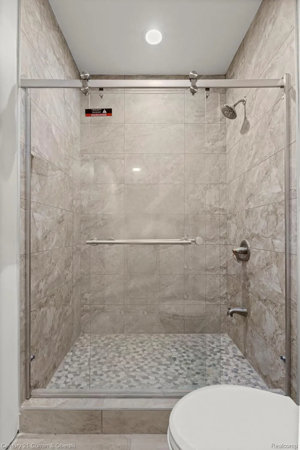 6804 Centralia Street, Dearborn Heights, MI 48127, Dearborn, Michigan, United States. - Photo 43