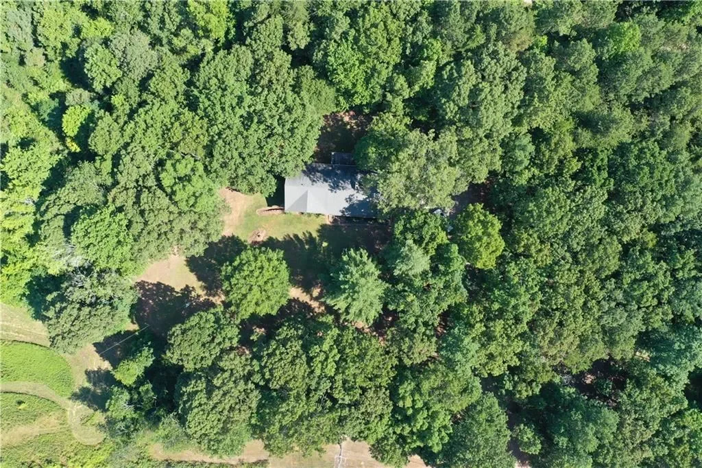 Single Family Residence in Dawsonville