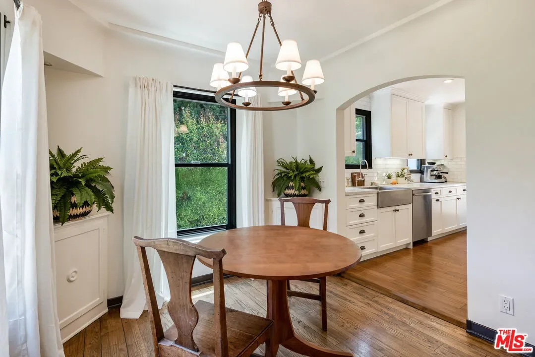 1417 Queens Rd, Los Angeles, California, United States. - Photo 11