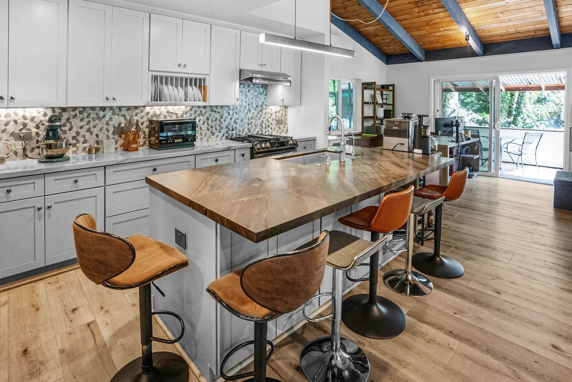 19150 Beardsley Road , Los Gatos, CA 95033, Los Gatos, California, United States. - Photo 11