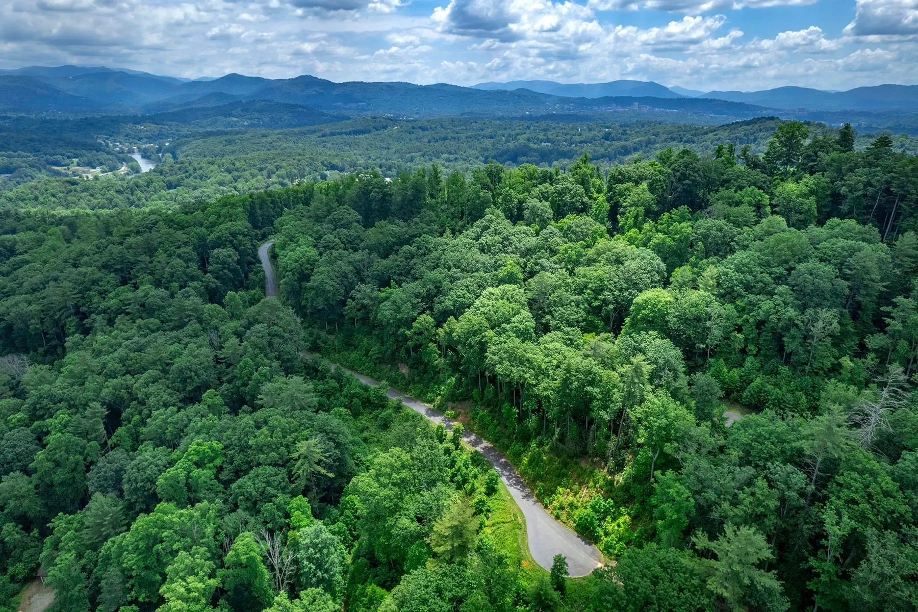 62 Destination Drive, Asheville, NC 28806, Asheville, North Carolina, United States. - Photo 30