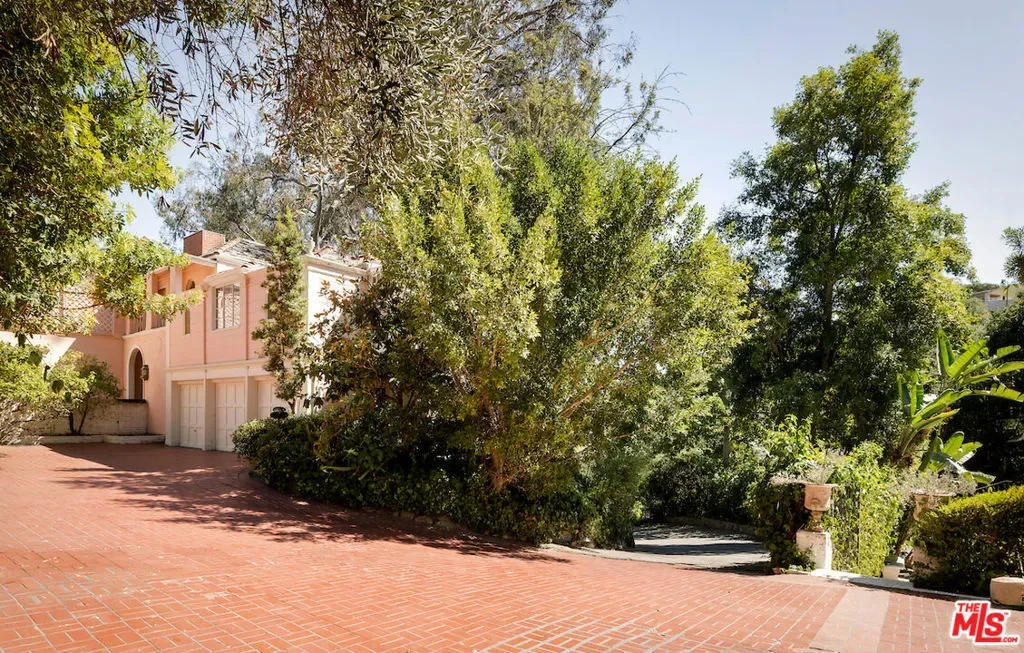 10934 Bellagio Road, Los Angeles, California, United States. - Photo 40