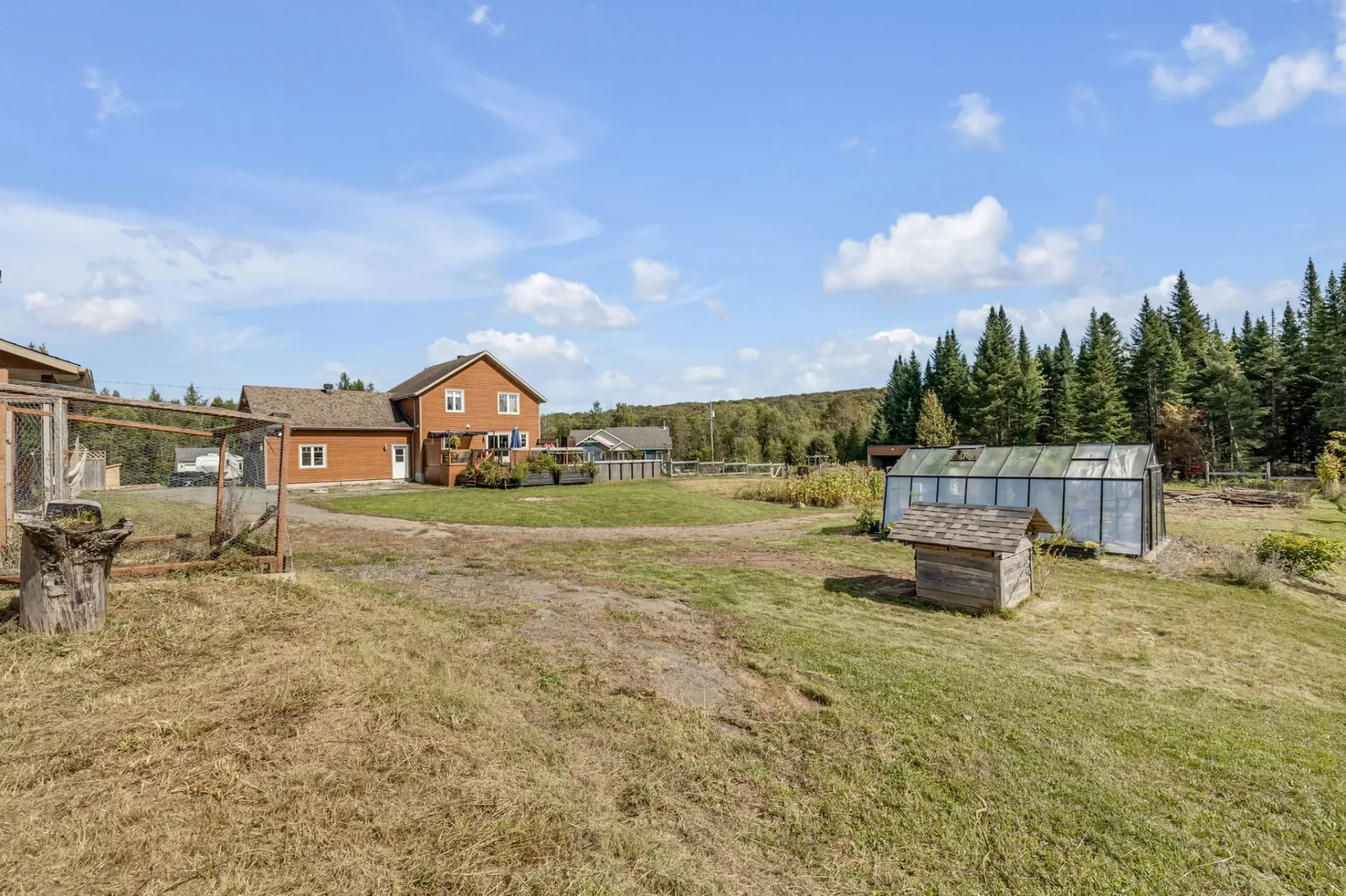 Exterior photo 10