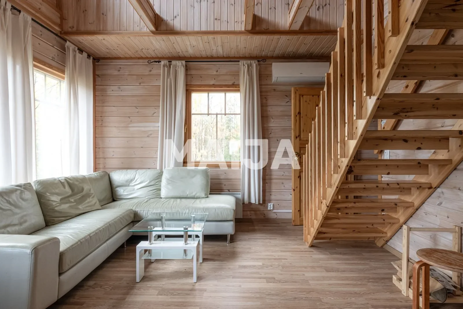 Gallery photo 8