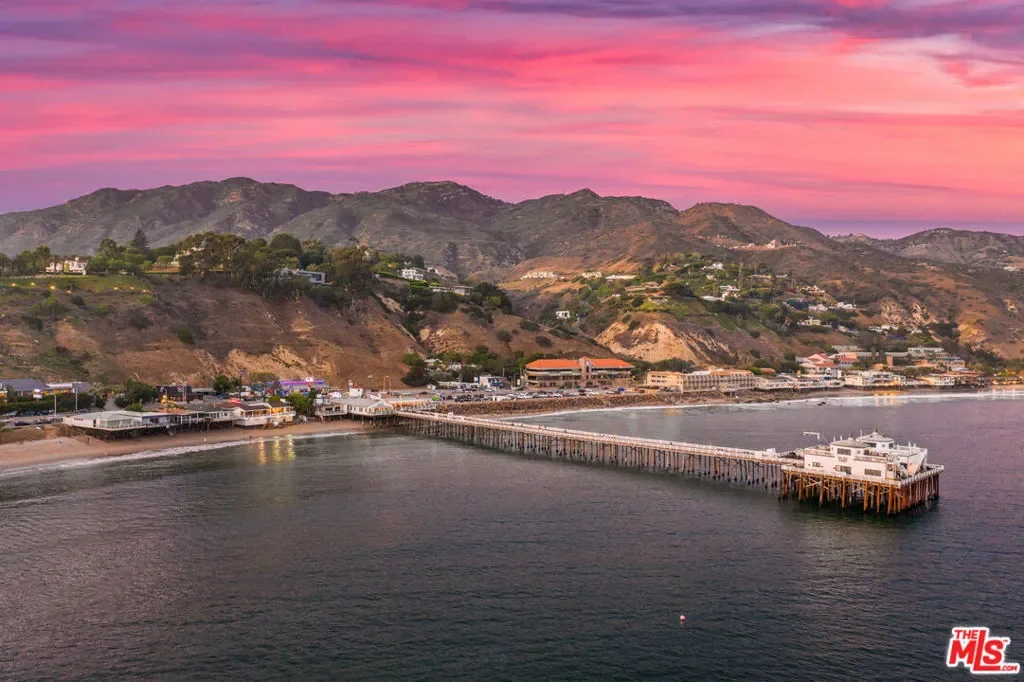 23018 Pacific Coast Highway, Malibu, California, United States. - Photo 22