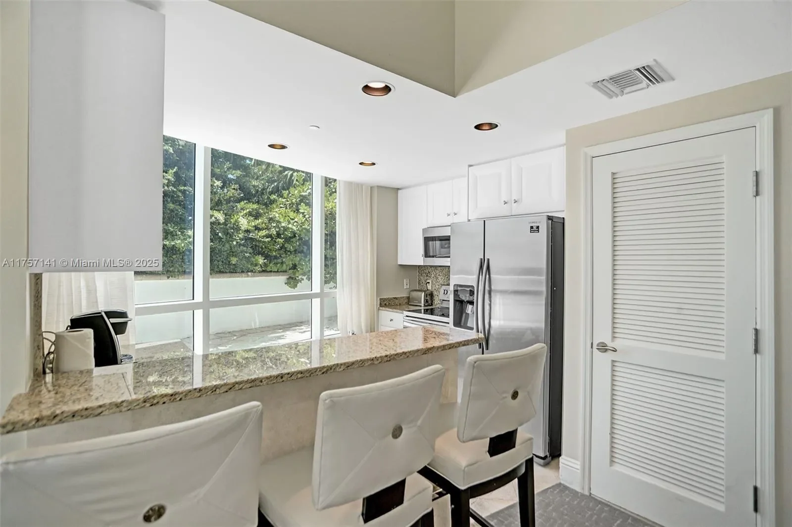 4401 Collins Ave 702/704, Miami Beach, Florida, United States. - Photo 13