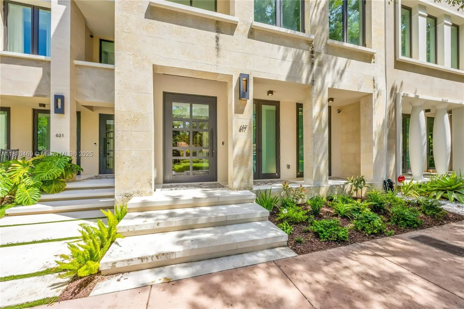 617 Almeria Ave, Coral Gables, Florida, United States. - Photo 3