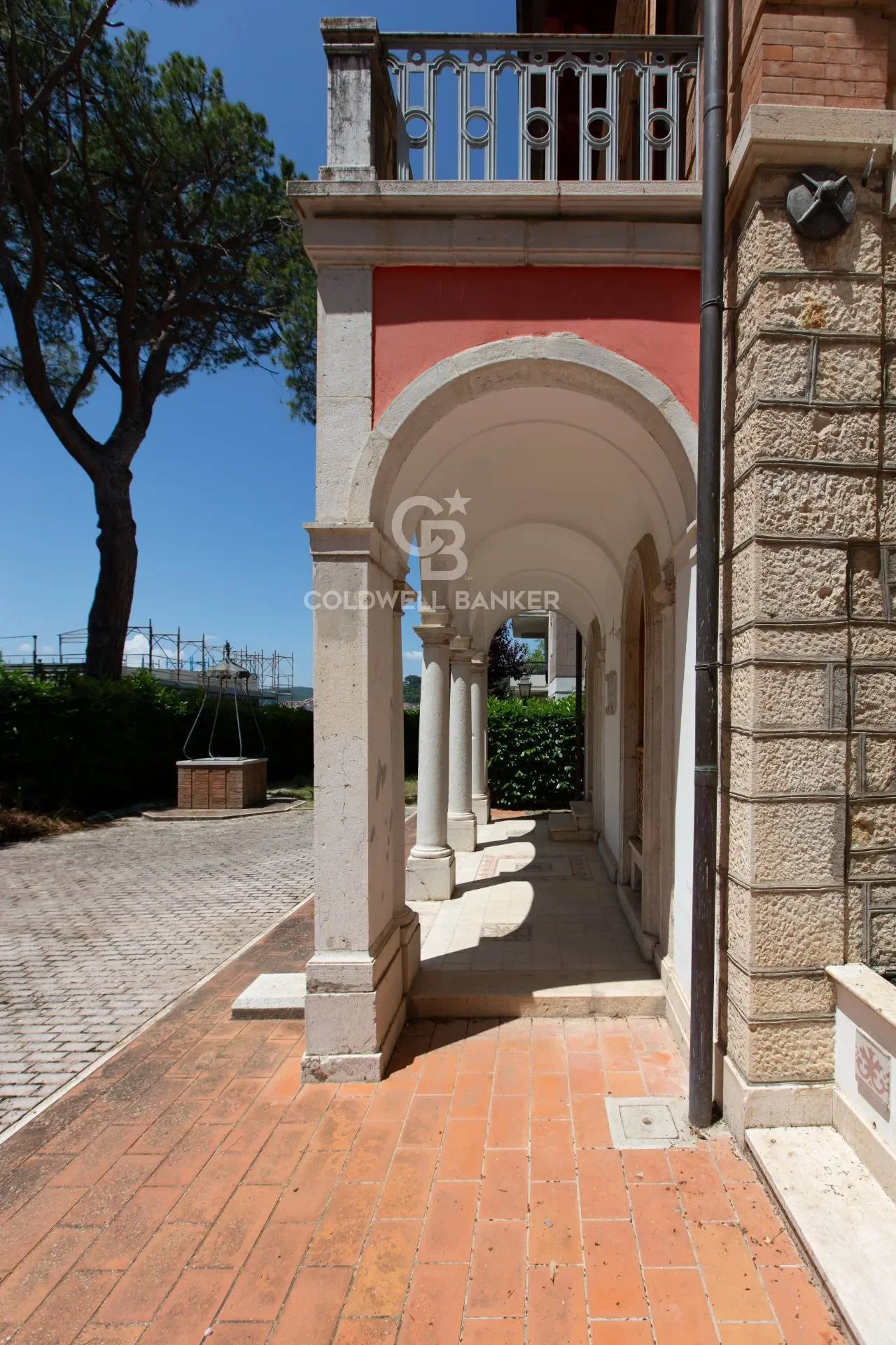 via IV novembre 22, Campobasso, Molise, Italy. - Photo 51