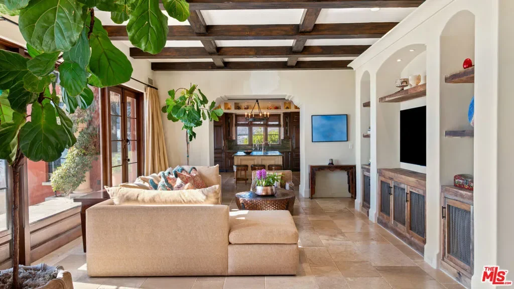 6093 Murphy Way, Malibu, California, United States. - Photo 34