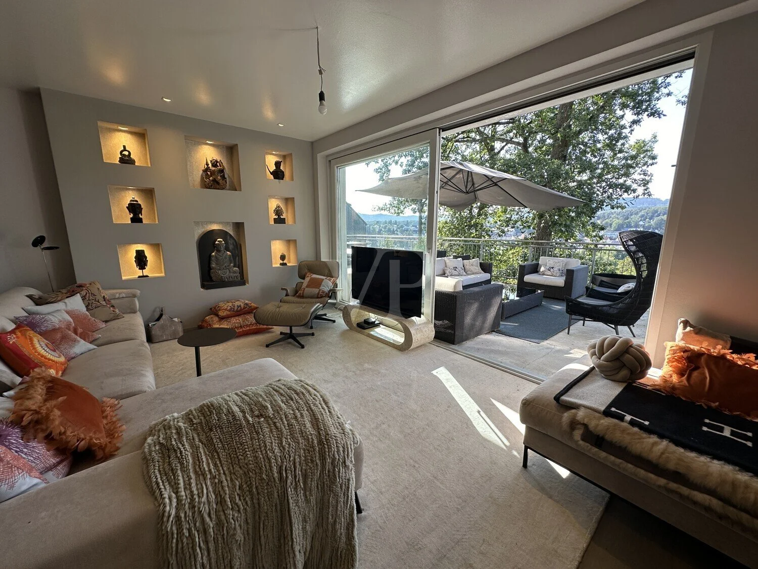 Gallery photo 9