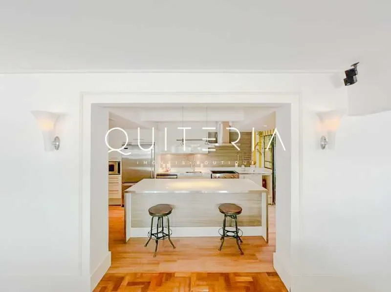 Apartamento à venda frente mar do Leblon com 130m², 3 quartos