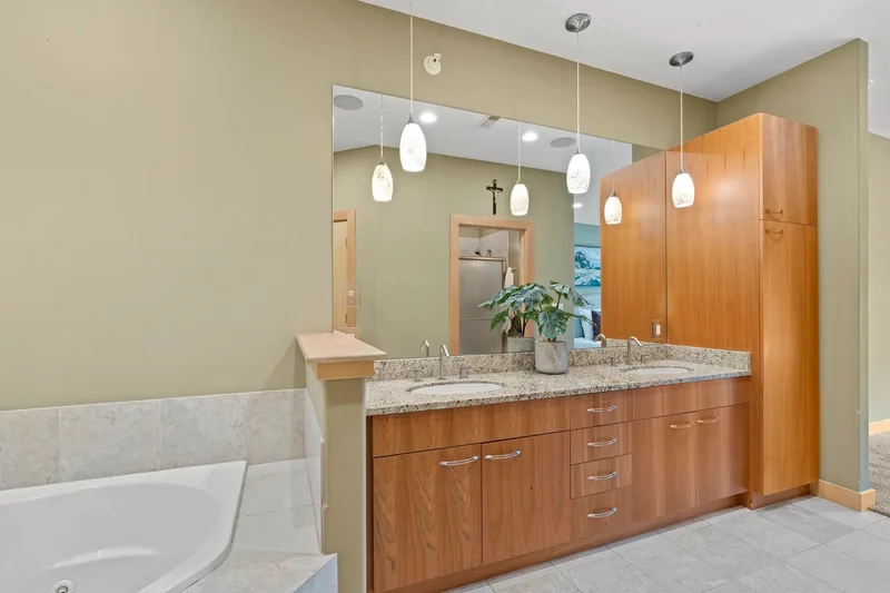 7513 W Tuckaway Pines Cir, Franklin, WI 53132, Franklin, Wisconsin, United States. - Photo 28