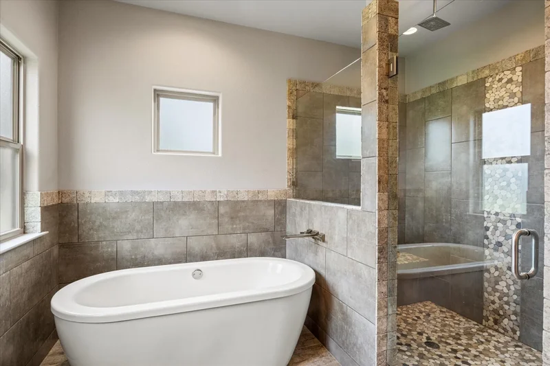1209 Catalina Bay Boulevard, Granbury, TX 76048, Granbury, Texas, United States. - Photo 14