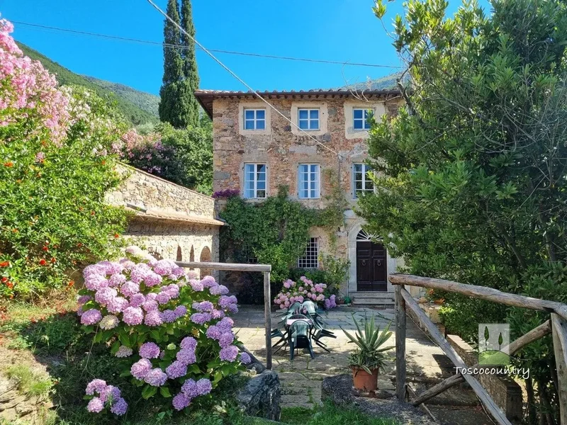 roma, La Pieve, Tuscany, Italy. - Photo 4