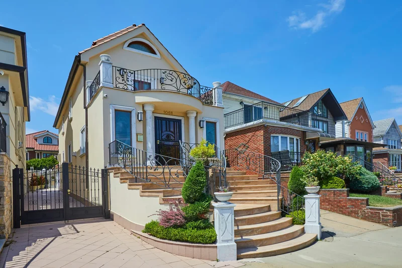 Residential Dyker Heights