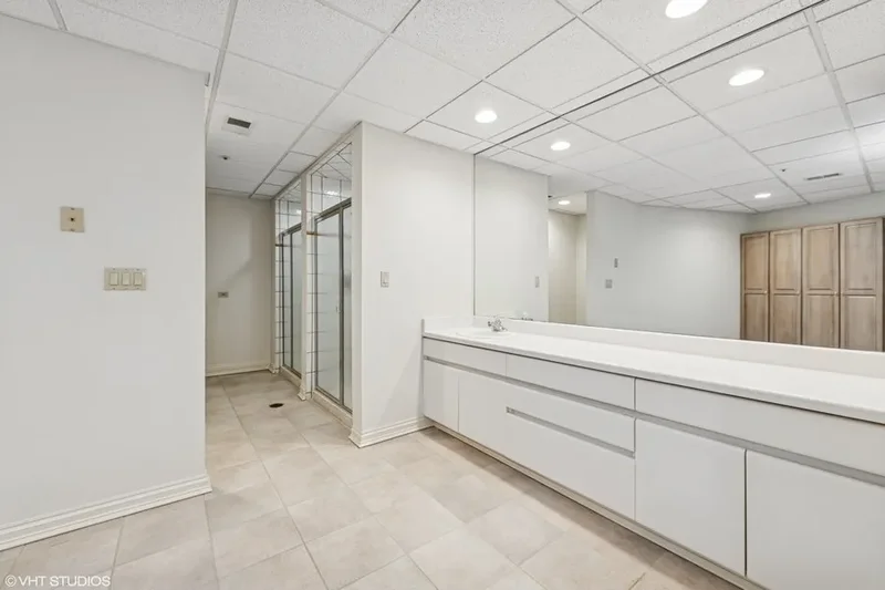 560 Oak Knoll Road, Barrington Hills, IL, 60010, USA, Barrington Hills, Illinois, United States. - Photo 47
