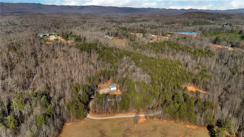2475 Pumpkintown Highway, Pickens, SC 29671, Pickens, South Carolina, United States. - Photo 9