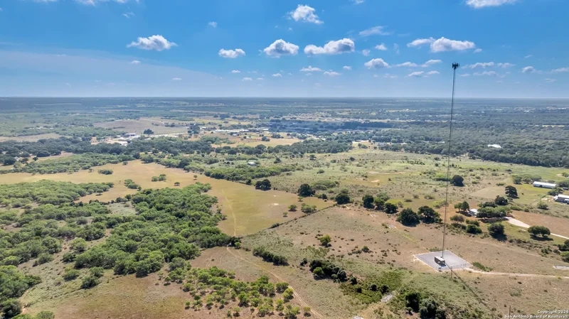 12153 E US Hwy 87 W, La Vernia, TX 78121, La Vernia, Texas, United States. - Photo 31