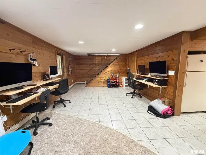 1196 160th Street, Abingdon, IL 61410, Abingdon, Illinois, United States. - Photo 88