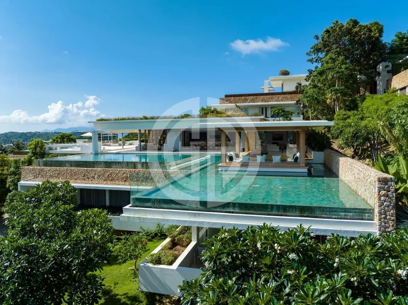 FANTASTIC VILLA IN A LUXURY RESIDENCE