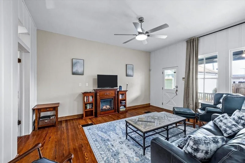 2207 Bernardo De Galvez, Galveston, Texas, United States. - Photo 18
