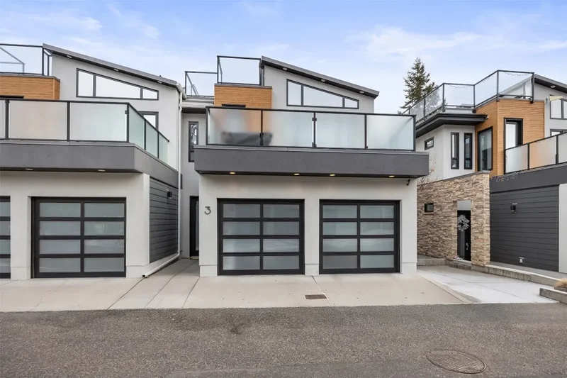 1818 Peak Point Court 3, West Kelowna, British Columbia, Canada. - Photo 1