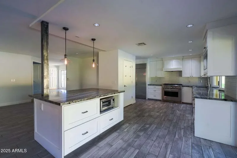 4630 E Palo Verde Dr, Phoenix, AZ 85018, Phoenix, Arizona, United States. - Photo 14
