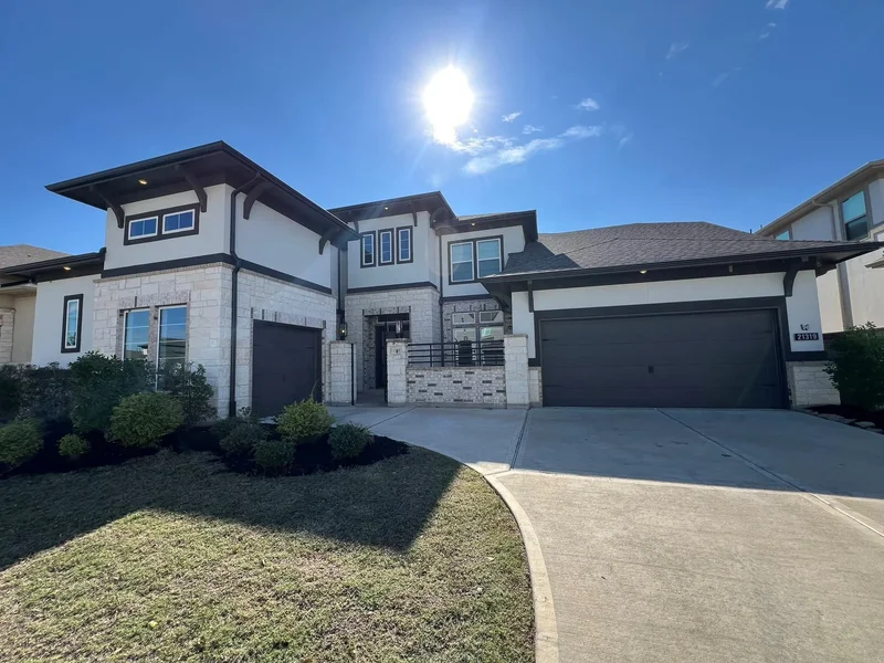 Single Family Residence in Cypress