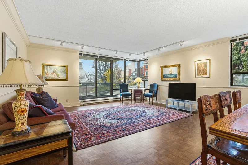 1250 Av. des Pins O. 170, Montréal, Quebec, Canada. - Photo 8