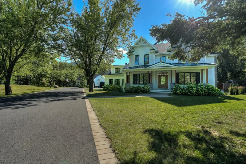 720 Ch. Authier, Mont-Saint-Hilaire, Quebec, Canada. - Photo 15