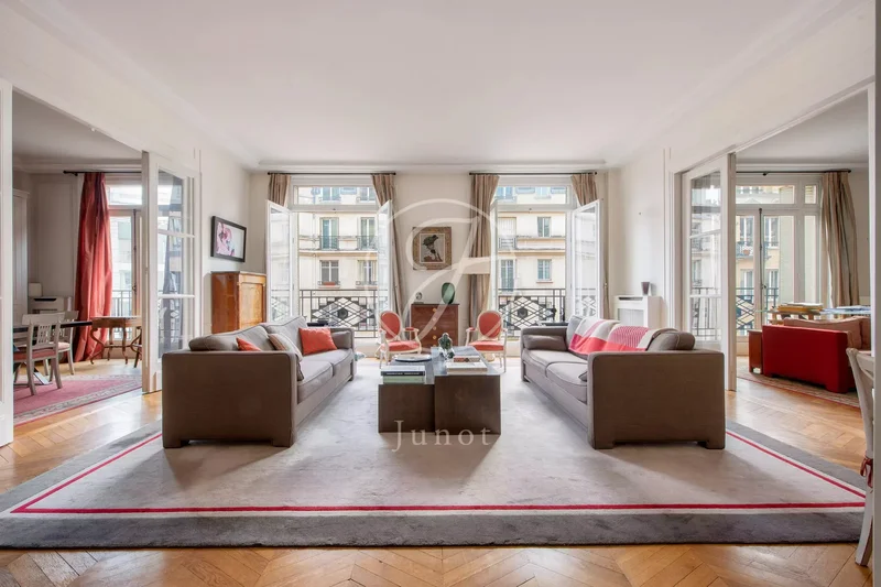 Apartment - Paris 16th - Victor Hugo, Passy, Auteuil - 323.64 sqm - 5 bedrooms