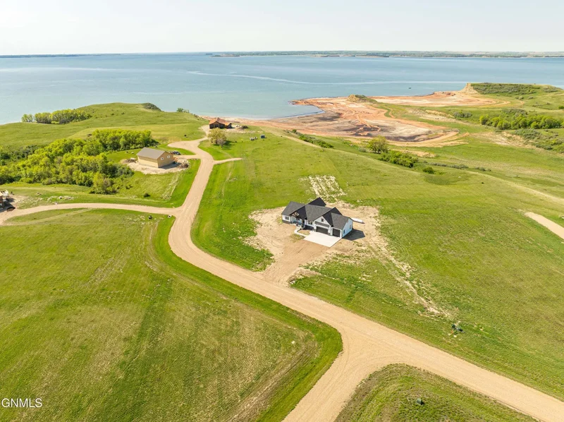 1265 42l Avenue Nw, Garrison, ND 58540, Garrison, North Dakota, United States. - Photo 124