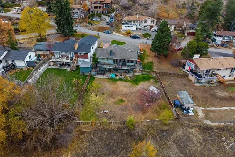 2481 Parkview Drive, Kamloops, British Columbia, Canada. - Photo 45