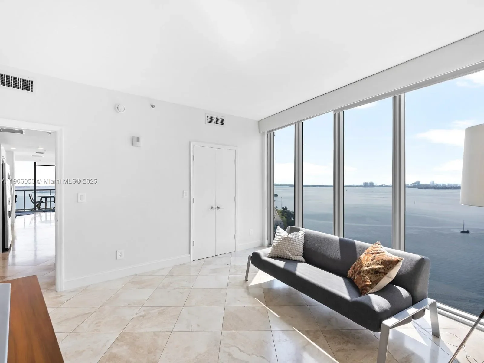 601 NE 36th St 2312, Miami, Florida, United States. - Photo 26