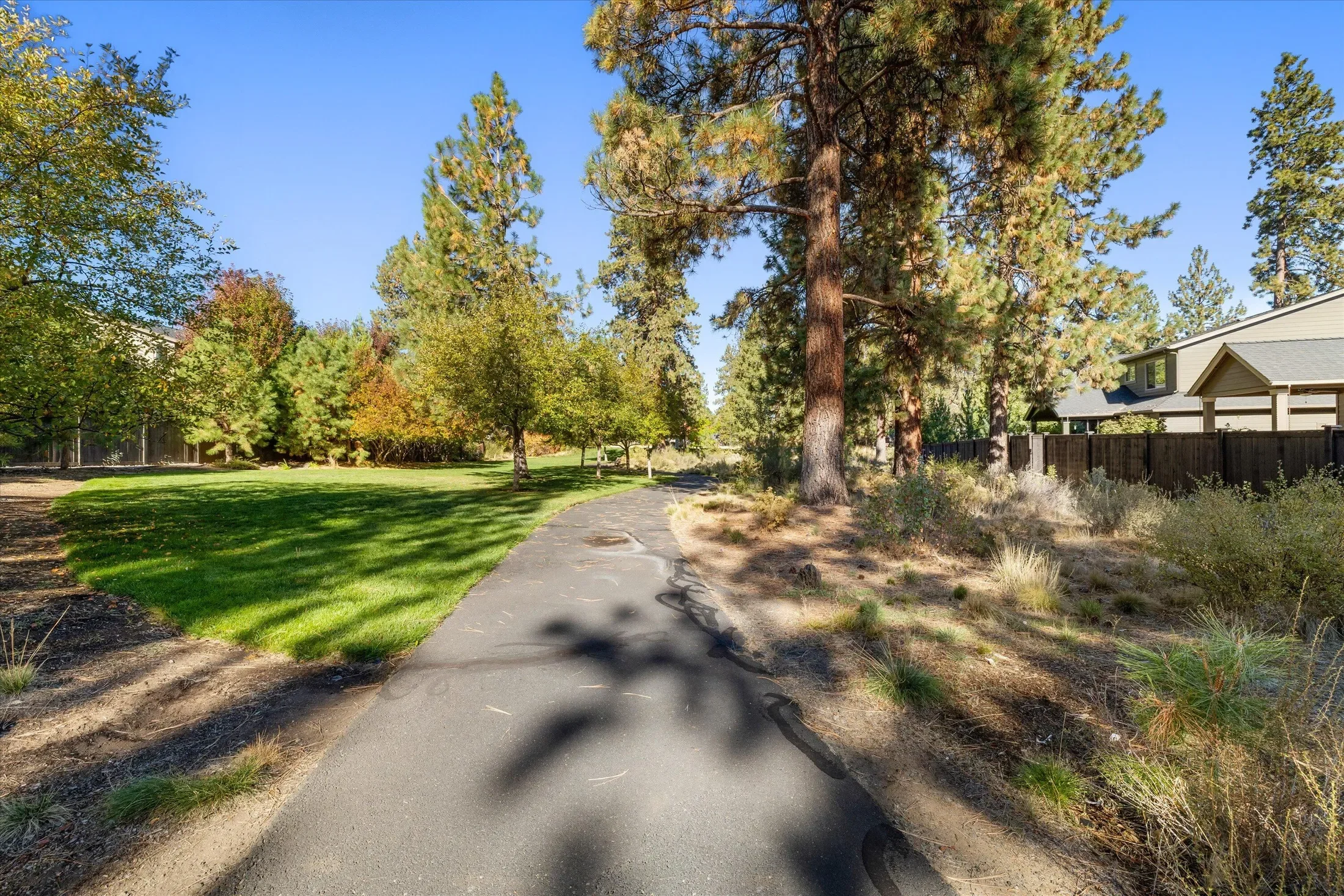 60208 Rolled Rock Way, Bend, Oregon, United States. - Photo 34