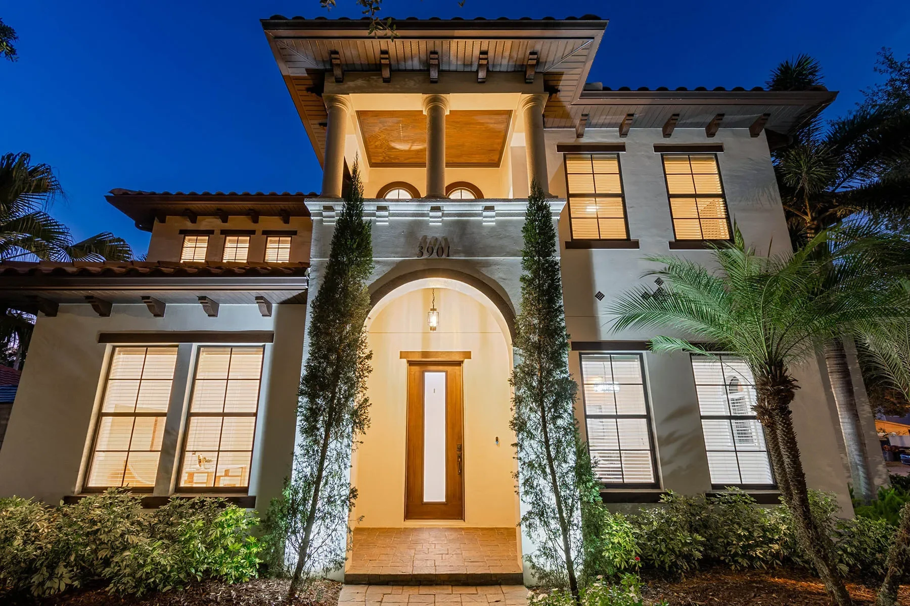 Exterior photo 10