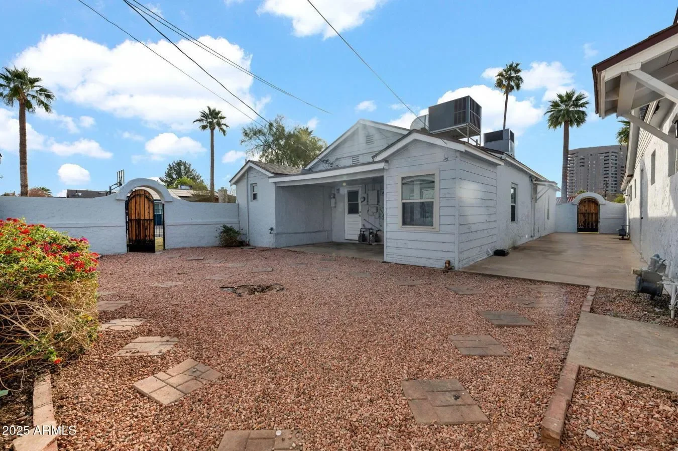 1026 E CLARENDON Avenue, Phoenix, Arizona, United States. - Photo 19