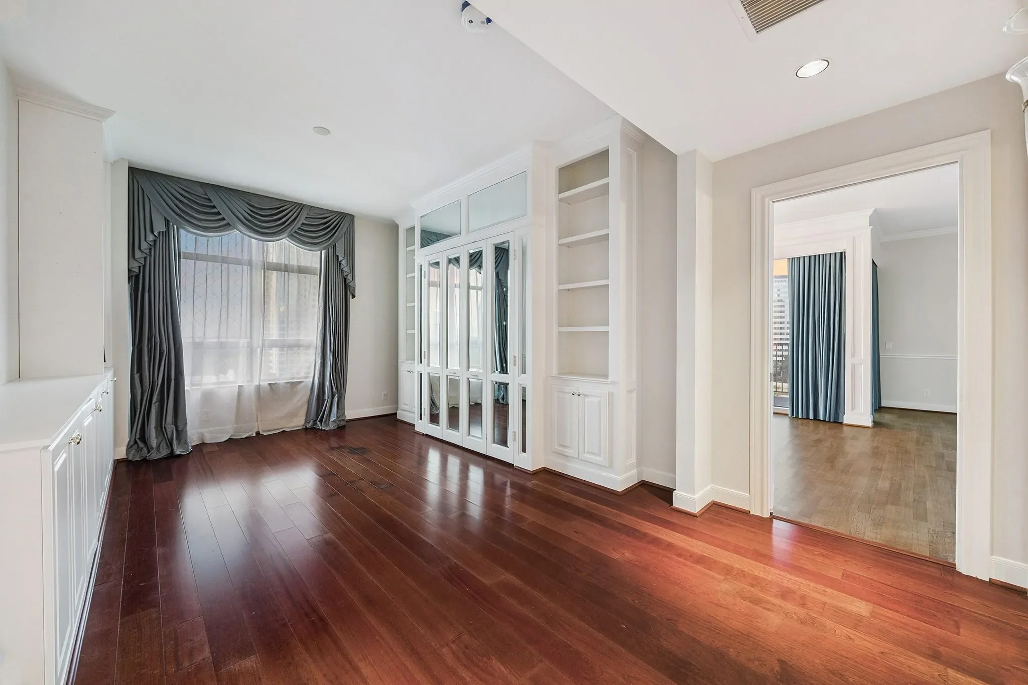 1100 Uptown Park Boulevard 102, Houston, Texas, United States. - Photo 12