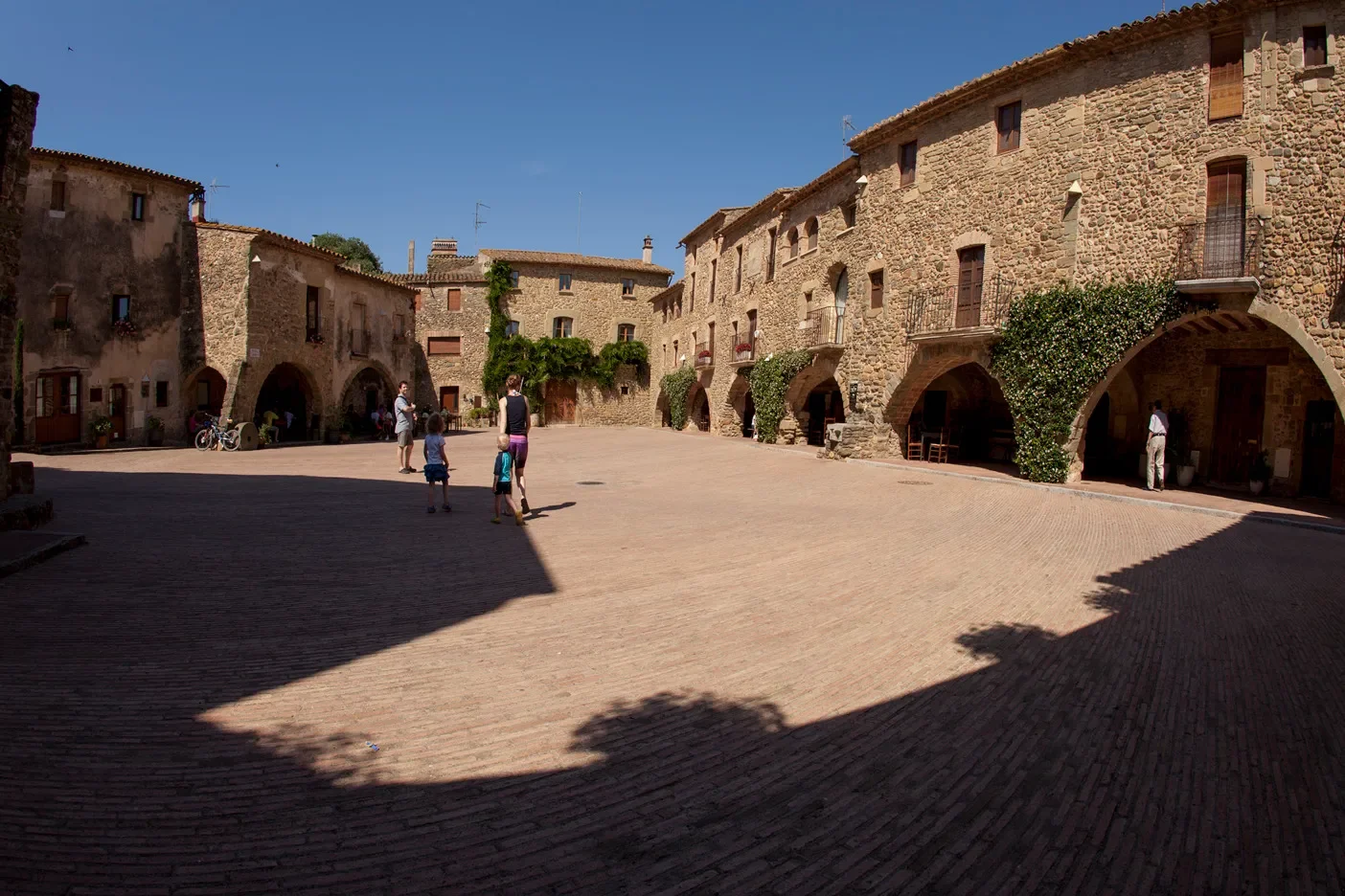 Exterior photo 5