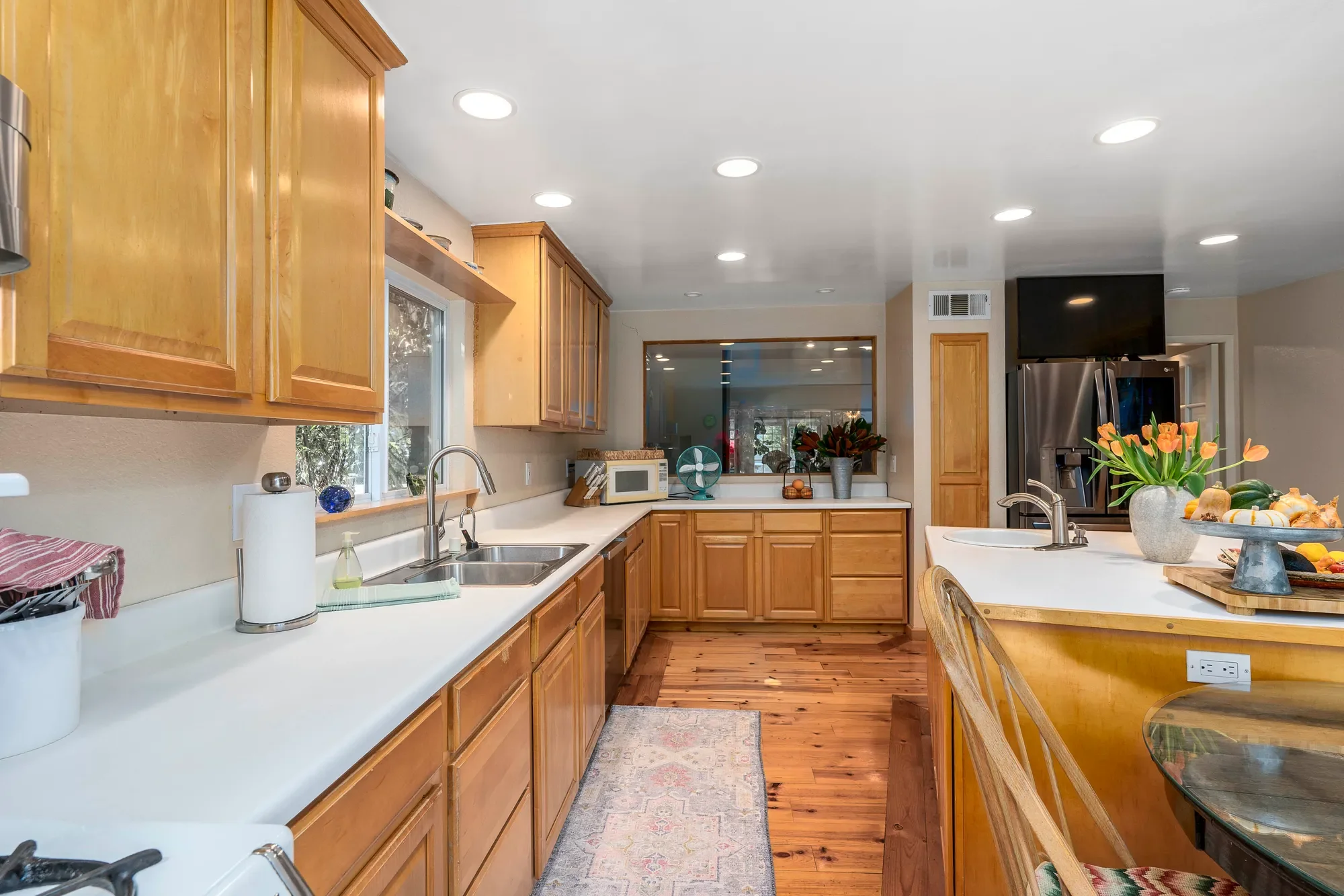 5828 Calvin Avenue, Tarzana, CA 91356, Los Angeles, California, United States. - Photo 23