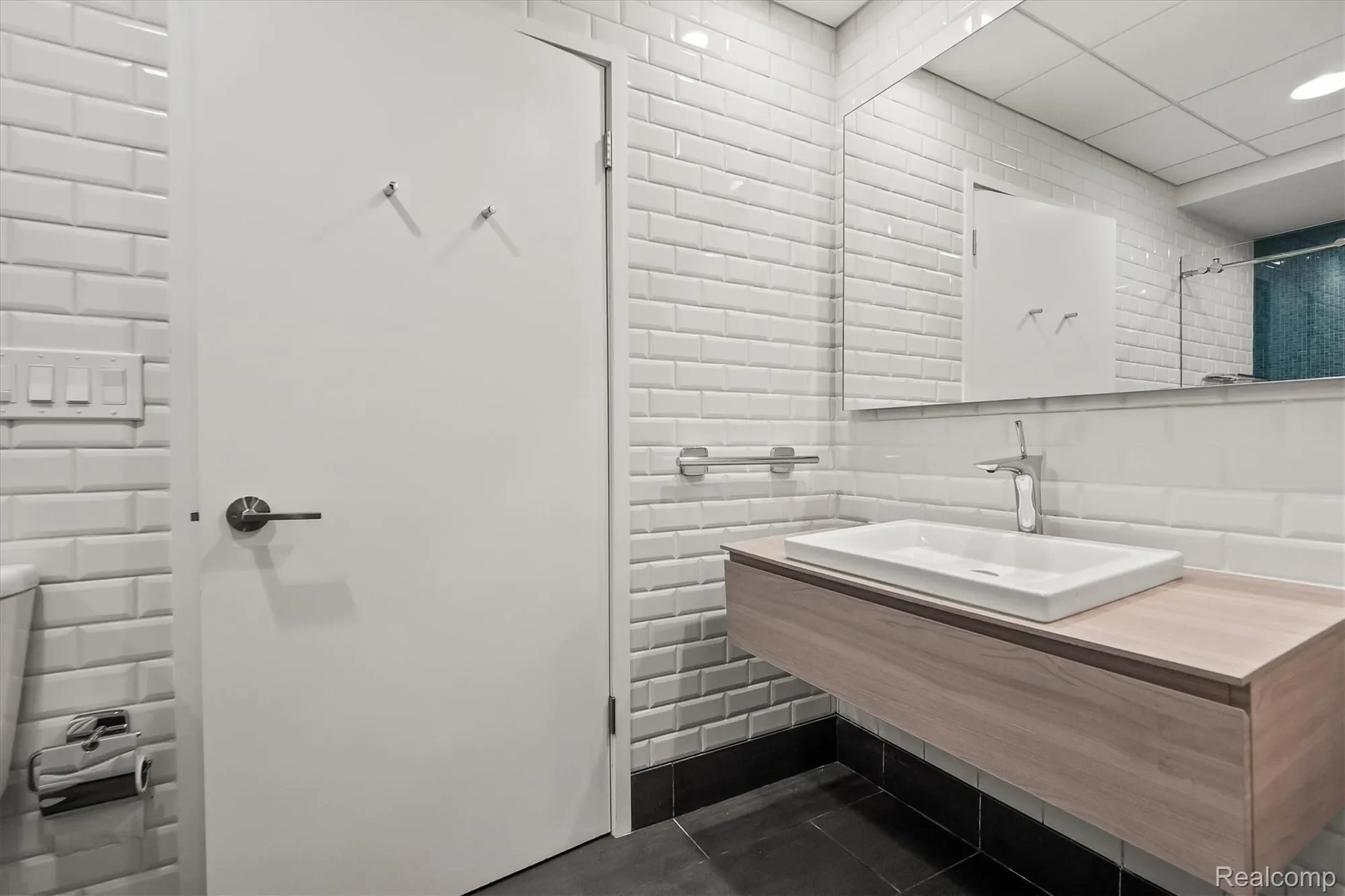 7371 Lindenmere Drive, Bloomfield Hills, MI 48301, Bloomfield Hills, Michigan, United States. - Photo 11