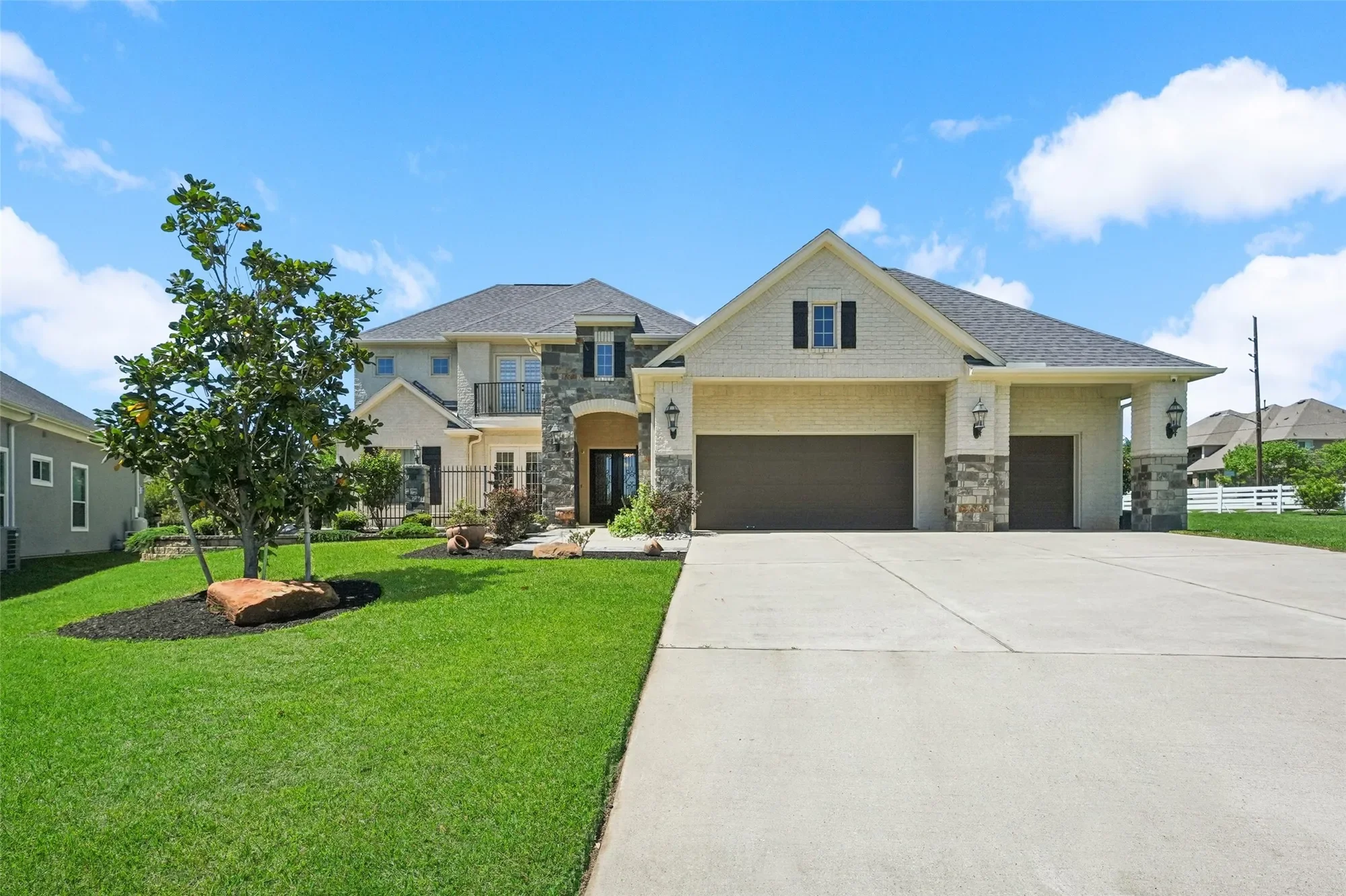 5924 Oak Leaf Court, Conroe, TX 77304, Conroe, Texas, United States. - Photo 3