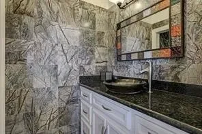 135 1st Street, Dickinson, TX 77539, Dickinson, Texas, United States. - Photo 19