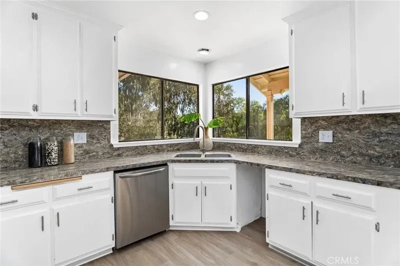 31331 Rancho Amigos, Bonsall, California, United States. - Photo 22