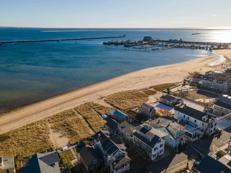 405 Commercial Street, Unit 5 , Provincetown, MA 02657, Provincetown, Massachusetts, United States. - Photo 33