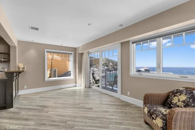 133 Upper Terrace Road, Avalon, California, United States. - Photo 57